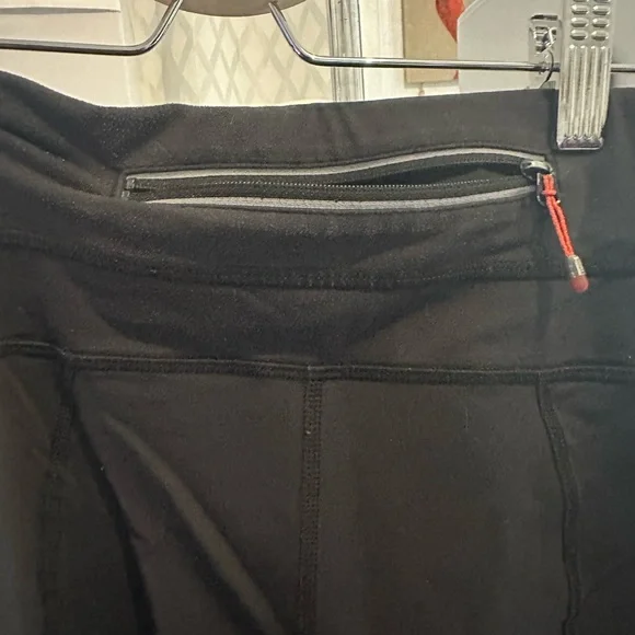 Lululemon - Picture 5 of 11